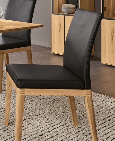 Decker-Möbelwerke - Stuhl 102455 - Bezug PG 8 - Anilin-Leder